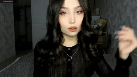 I am Gina ntmu Lets hit 10 Thumbs Up together online show from 05/24/26, 04:17
