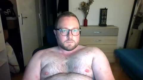 jeuneloup92 online show from 10/23/25, 05:55