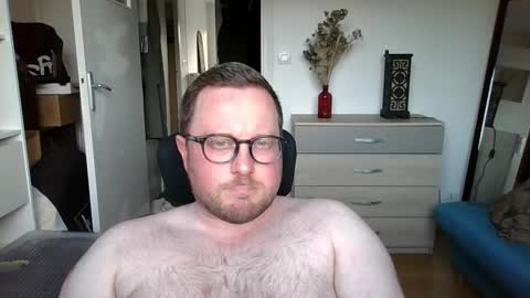 jeuneloup92 online show from 03/11/26, 05:19