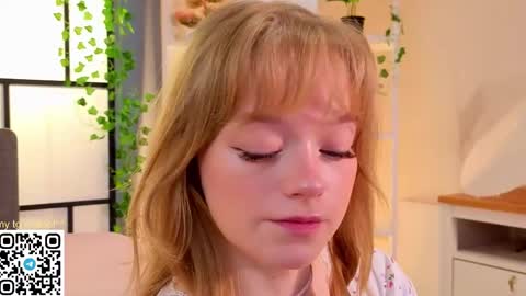 Gwen online show from 03/23/26, 08:13