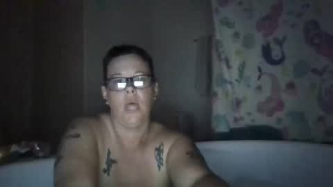 Snapshot of jewelzsquared chatting on 10/30/25, 08:53 jewelzsquared online show from 10/30/25, 08:53