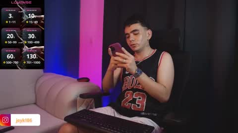 jey keler online show from 11/30/25, 01:59