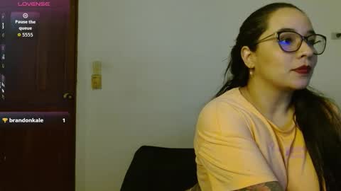 jey online show from 11/11/25, 04:18