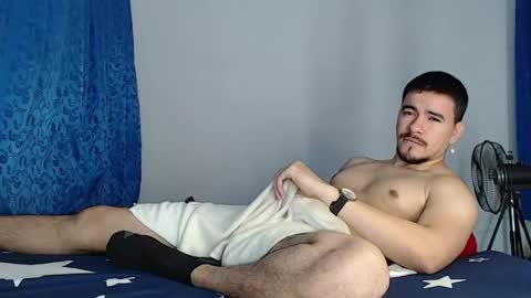 Snapshot of jeycob_happy97 chatting on 06/06/26, 11:37 Juan David online show from 06/06/26, 11:37