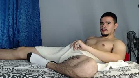 Snapshot of jeycob_happy97 chatting on 07/15/26, 11:26 Juan David online show from 07/15/26, 11:26