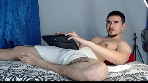 Snapshot of jeycob_happy97 chatting on 07/18/26, 12:37 Juan David online show from 07/18/26, 12:37