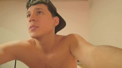 Snapshot of jeyson_big chatting on 07/11/26, 03:15 jeyson_big online show from 07/11/26, 03:15