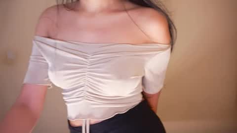 Snapshot of jhaanvi chatting on 12/05/24, 05:06 Jhaanvi online show from 12/05/24, 05:06