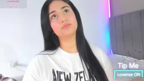 jhackelin  My independent account online show from 02/08/26, 05:05