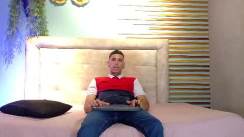Jharol  online show from 07/04/26, 01:23