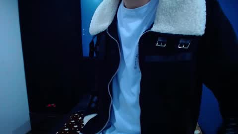 Jheampiero online show from 10/24/25, 01:40