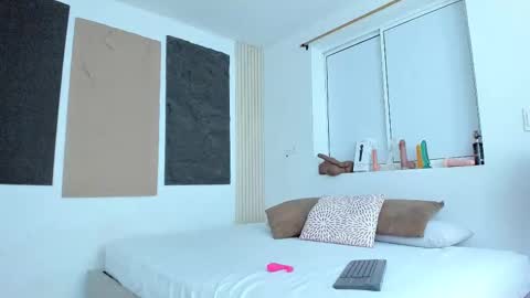 jheremy_wen online show from 10/30/25, 07:14