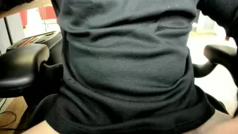 jhernandez13 online show from 04/12/26, 01:49