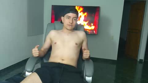 Jhoan Saenz online show from 10/18/25, 06:48