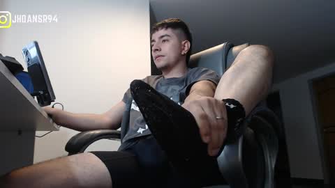 Jhoan Saenz online show from 04/12/26, 02:05