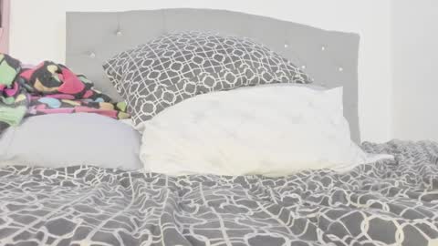 jhoanatrans22 online show from 01/14/25, 05:12