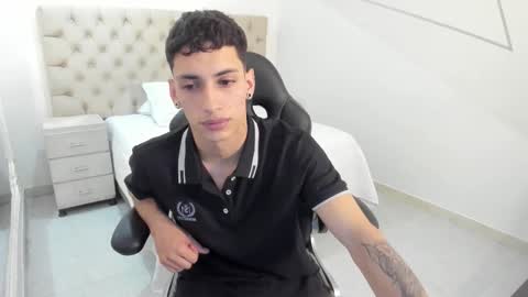 jhoanleandro online show from 09/28/25, 04:40