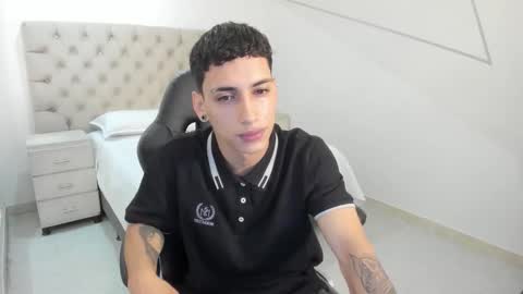 jhoanleandro online show from 10/02/25, 04:41