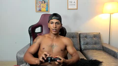 Snapshot of jhon_cooper18 chatting on 02/22/26, 02:13 jhost online show from 02/22/26, 02:13