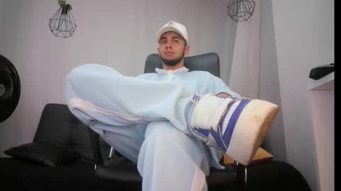 jhon_malo online show from 02/04/25, 03:22