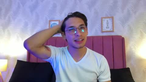 Snapshot of jhon_miller__ chatting on 06/10/26, 04:39 Jhon miller online show from 06/10/26, 04:39