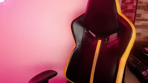 jhonatan_morales_s online show from 11/01/25, 11:40