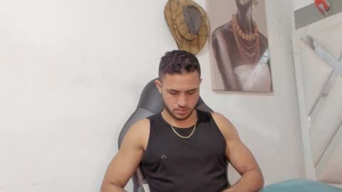 Snapshot of jhonny_flames7 chatting on 12/22/24, 07:00 jhonny online show from 12/22/24, 07:00