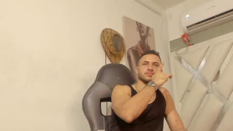 Snapshot of jhonny_flames7 chatting on 01/11/25, 03:44 jhonny online show from 01/11/25, 03:44