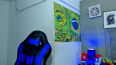 jhonny online show from 11/24/25, 04:12