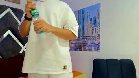 jhonny online show from 02/24/26, 08:07