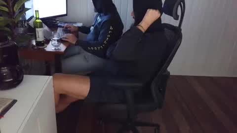 Snapshot of jhony_xx chatting on 05/19/26, 09:54 Jhonny y Naty online show from 05/19/26, 09:54