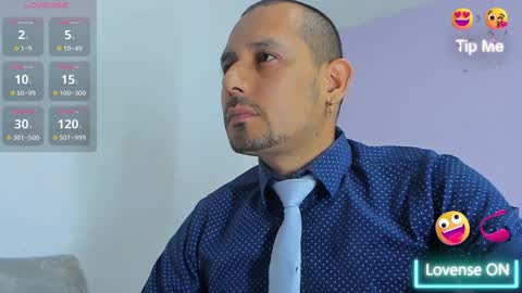 Snapshot of jhonyalzate chatting on 12/10/24, 02:59 Jhony Alzate online show from 12/10/24, 02:59