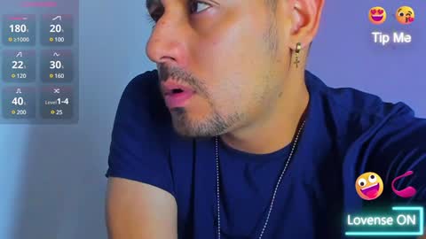 Snapshot of jhonyalzate chatting on 12/11/24, 01:15 Jhony Alzate online show from 12/11/24, 01:15