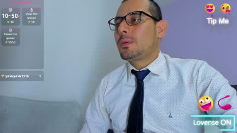 Snapshot of jhonyalzate chatting on 01/12/25, 01:11 Jhony Alzate online show from 01/12/25, 01:11
