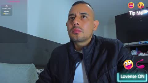 Snapshot of jhonyalzate chatting on 02/03/25, 01:30 Jhony Alzate online show from 02/03/25, 01:30