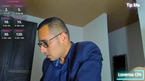 Snapshot of jhonyalzate chatting on 10/23/25, 02:11 Jhony Alzate online show from 10/23/25, 02:11