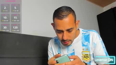 Jhony Alzate online show from 02/25/26, 02:21