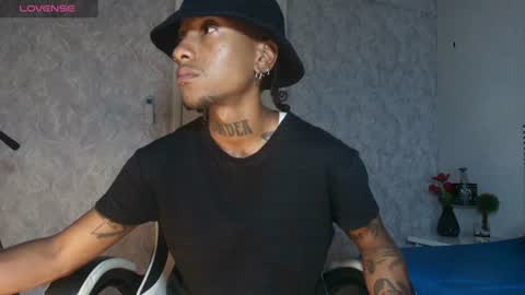 Snapshot of jhonymiller chatting on 06/24/26, 10:53 jhonymiller online show from 06/24/26, 10:53