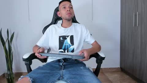 Jhors online show from 09/14/25, 03:44