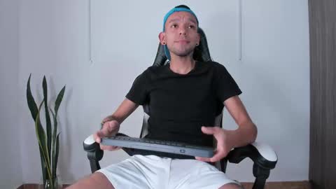 Jhors online show from 10/04/25, 06:50