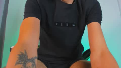 Jhors online show from 10/18/25, 01:41