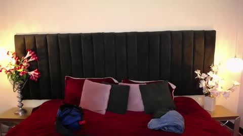 jhos online show from 02/12/26, 01:39