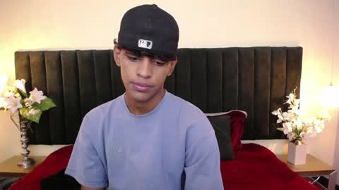 jhos online show from 04/08/26, 01:44