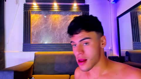 jhostin_1 online show from 11/21/25, 08:51