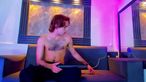 jhostin_1 online show from 11/24/25, 08:19