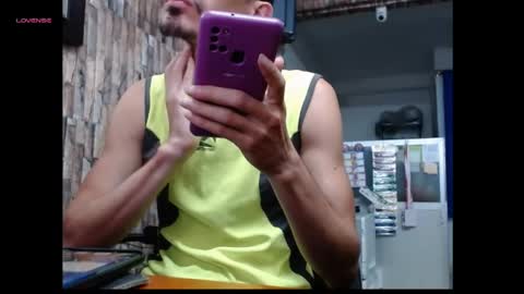 Snapshot of jhosuamoore2 chatting on 05/28/26, 11:40 jhosuamoore2 online show from 05/28/26, 11:40