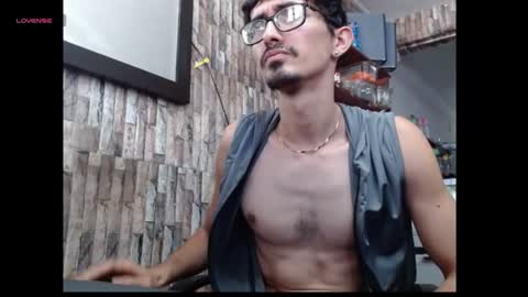 Snapshot of jhosuamoore2 chatting on 07/06/26, 03:03 jhosuamoore2 online show from 07/06/26, 03:03
