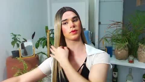 Jhuan Nhez online show from 04/10/26, 12:16