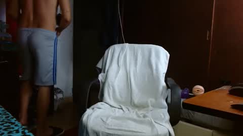 julian online show from 11/15/25, 11:21