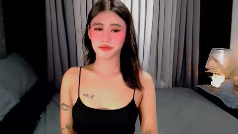 jhuliana_and_charles_room online show from 10/10/25, 03:38